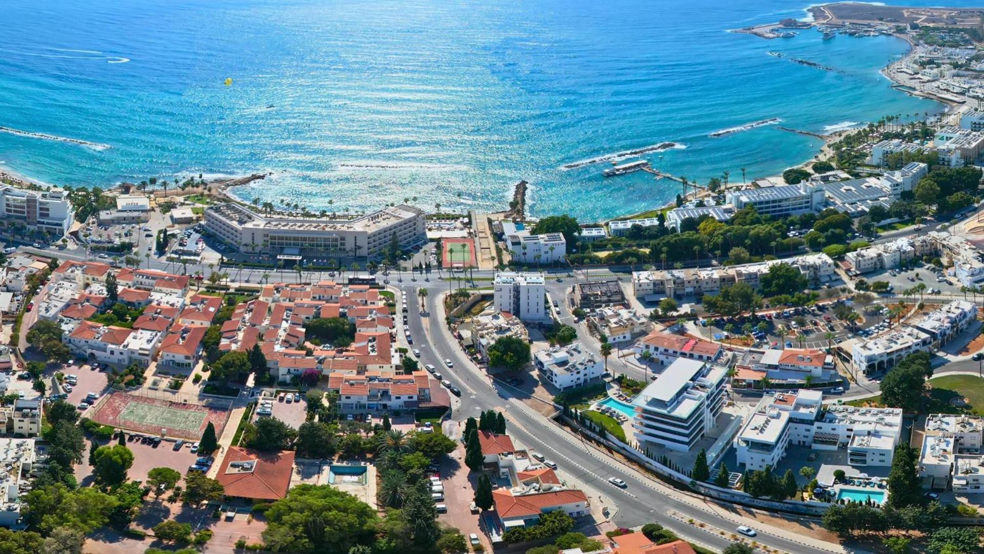 Holiday In Paphos, Prime Location Resort Pools, Jacuzzis, Harbor & 300M To The Beach Buitenkant foto